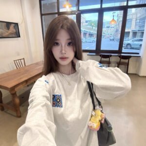 Retro Design Patch Embroidery Long Sleeve T-Shirt Women's Casual Top